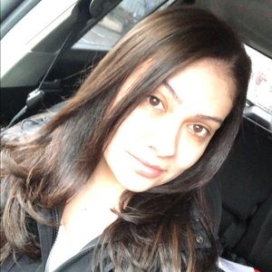 Meet your Posher, Veronica